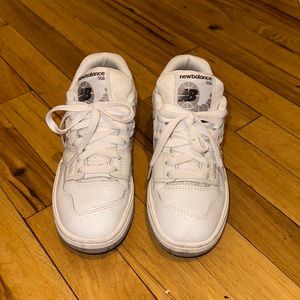 New Balance 550 sneakers. Size 4 kids (size 6 womens).